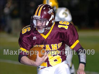 Thumbnail 2 in New London @ Sheehan photogallery.
