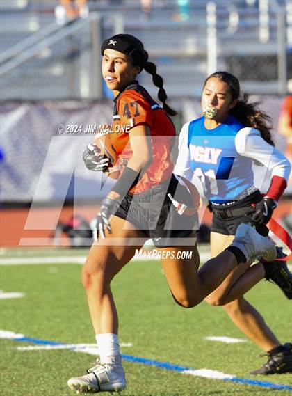 Thumbnail 2 in Clayton Valley Charter vs. California photogallery.