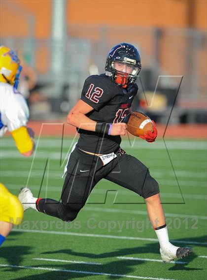 Thumbnail 2 in Tempe Prep vs. Morenci (AIA D5 Playoffs) photogallery.