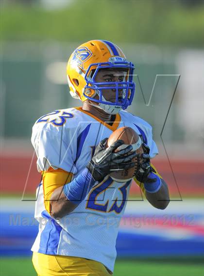 Thumbnail 3 in Tempe Prep vs. Morenci (AIA D5 Playoffs) photogallery.