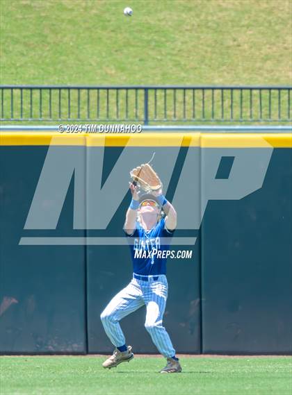 Thumbnail 3 in Gunter vs. Franklin (UIL 3A Baseball Semifinal) photogallery.