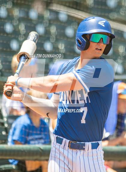 Thumbnail 2 in Gunter vs. Franklin (UIL 3A Baseball Semifinal) photogallery.