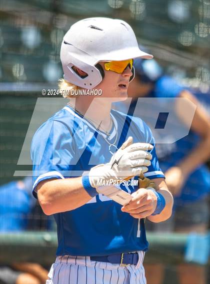 Thumbnail 1 in Gunter vs. Franklin (UIL 3A Baseball Semifinal) photogallery.