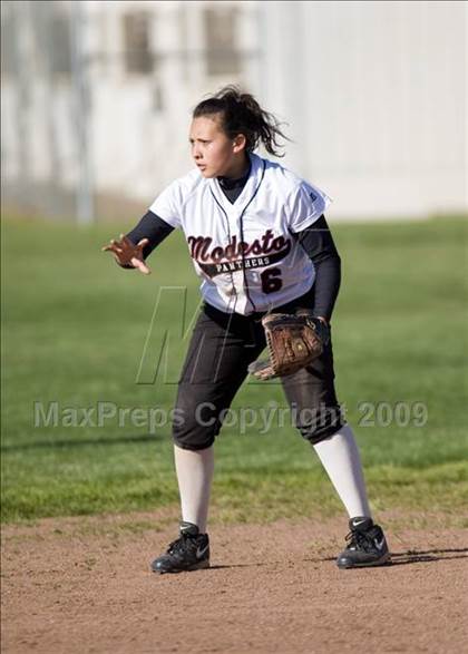 Thumbnail 2 in Downey @ Modesto photogallery.