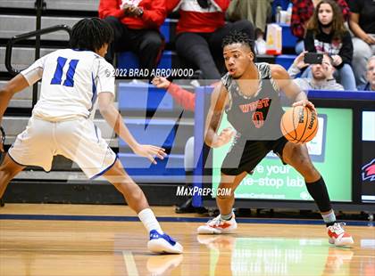 Thumbnail 3 in West Cabarrus vs. Mooresville photogallery.