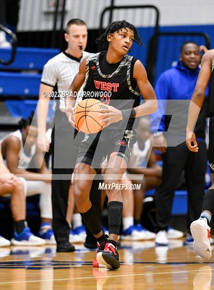 Thumbnail 2 in West Cabarrus vs. Mooresville photogallery.