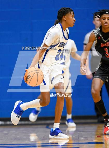 Thumbnail 2 in West Cabarrus vs. Mooresville photogallery.
