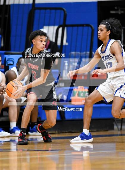 Thumbnail 2 in West Cabarrus vs. Mooresville photogallery.
