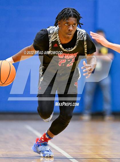 Thumbnail 1 in West Cabarrus vs. Mooresville photogallery.