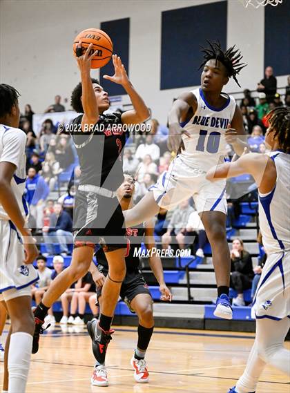 Thumbnail 2 in West Cabarrus vs. Mooresville photogallery.