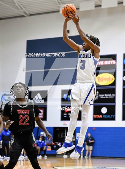 Thumbnail 1 in West Cabarrus vs. Mooresville photogallery.