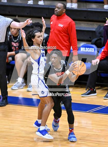 Thumbnail 3 in West Cabarrus vs. Mooresville photogallery.