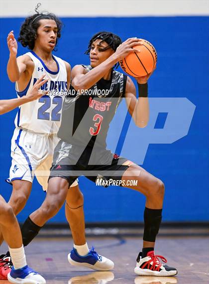 Thumbnail 3 in West Cabarrus vs. Mooresville photogallery.