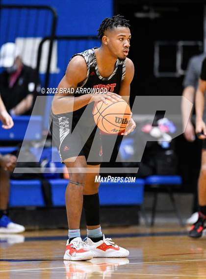 Thumbnail 3 in West Cabarrus vs. Mooresville photogallery.