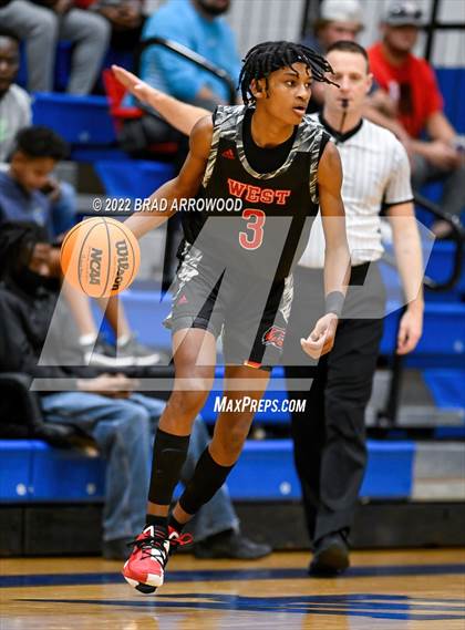 Thumbnail 2 in West Cabarrus vs. Mooresville photogallery.