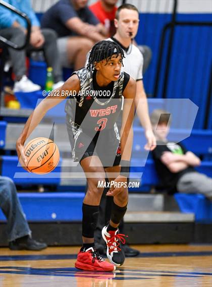 Thumbnail 1 in West Cabarrus vs. Mooresville photogallery.