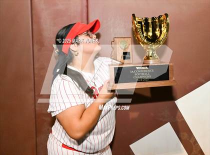Thumbnail 3 in Yuma Catholic vs. Empire (AIA 3A Final - Awards) photogallery.