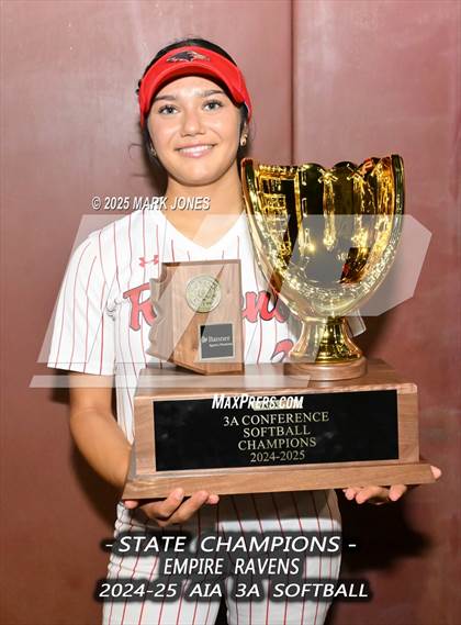 Thumbnail 3 in Yuma Catholic vs. Empire (AIA 3A Final - Awards) photogallery.
