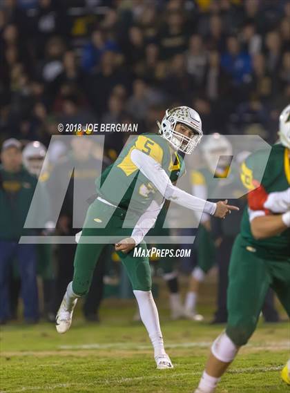 Thumbnail 3 in Strathmore vs Hilmar (CIF State D6-AA Championship) photogallery.