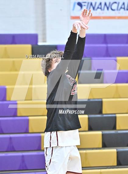 Thumbnail 2 in Queen Creek vs Desert Mountain (Fear the Hop Thanksgiving Tournament) photogallery.