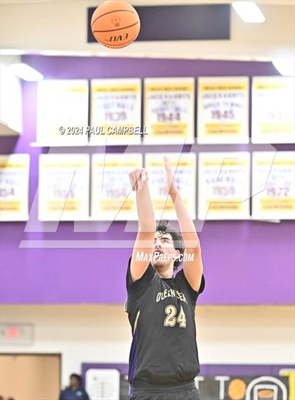 Thumbnail 3 in Queen Creek vs Desert Mountain (Fear the Hop Thanksgiving Tournament) photogallery.