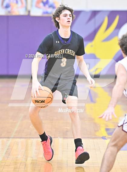 Thumbnail 2 in Queen Creek vs Desert Mountain (Fear the Hop Thanksgiving Tournament) photogallery.