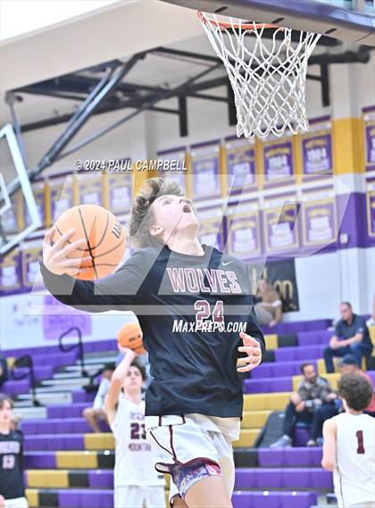 Thumbnail 3 in Queen Creek vs Desert Mountain (Fear the Hop Thanksgiving Tournament) photogallery.