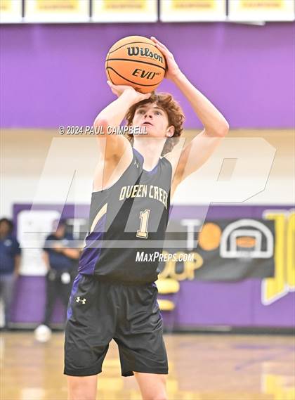 Thumbnail 2 in Queen Creek vs Desert Mountain (Fear the Hop Thanksgiving Tournament) photogallery.