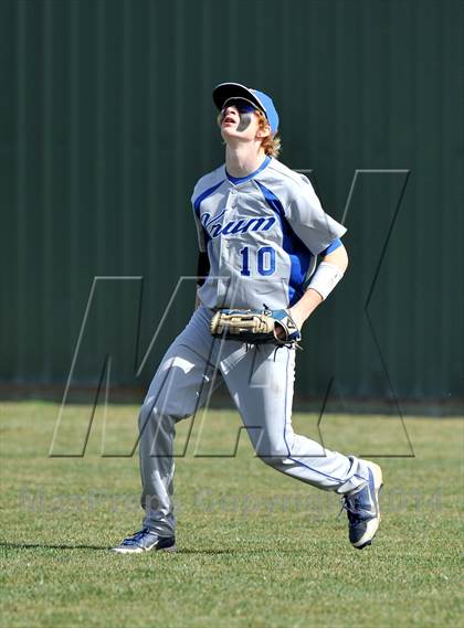 Thumbnail 3 in Bonham vs Krum (Pottsboro Tournament) photogallery.