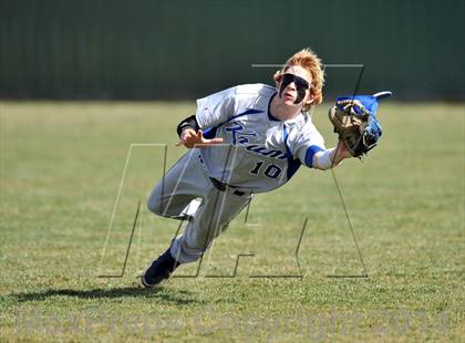 Thumbnail 1 in Bonham vs Krum (Pottsboro Tournament) photogallery.