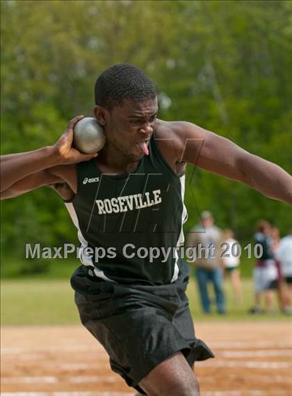 Thumbnail 2 in True Team Section 6AAA (Boys and Girls Shot Put) photogallery.