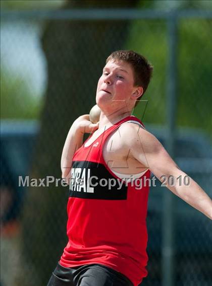 Thumbnail 2 in True Team Section 6AAA (Boys and Girls Shot Put) photogallery.