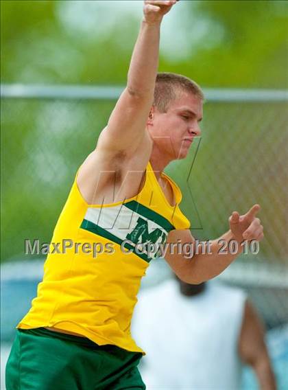 Thumbnail 3 in True Team Section 6AAA (Boys and Girls Shot Put) photogallery.