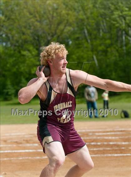 Thumbnail 3 in True Team Section 6AAA (Boys and Girls Shot Put) photogallery.