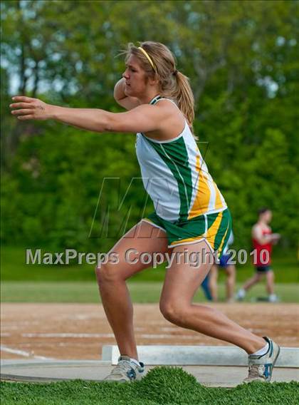 Thumbnail 2 in True Team Section 6AAA (Boys and Girls Shot Put) photogallery.