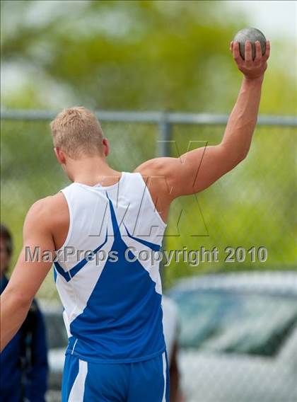 Thumbnail 3 in True Team Section 6AAA (Boys and Girls Shot Put) photogallery.