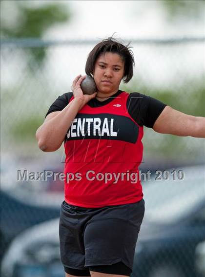 Thumbnail 2 in True Team Section 6AAA (Boys and Girls Shot Put) photogallery.