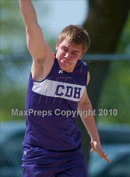 Thumbnail 3 in True Team Section 6AAA (Boys and Girls Shot Put) photogallery.