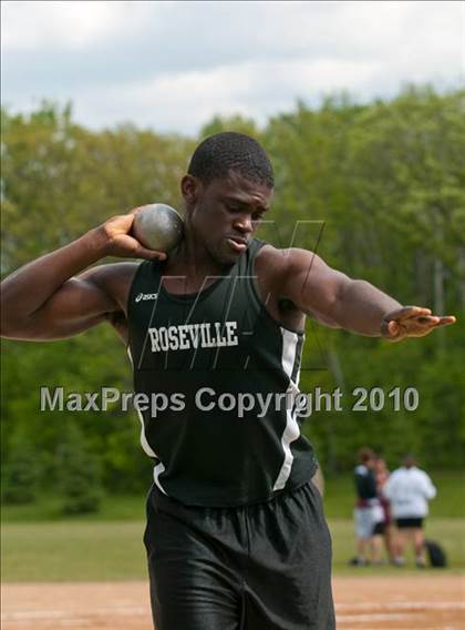 Thumbnail 3 in True Team Section 6AAA (Boys and Girls Shot Put) photogallery.