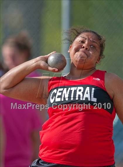 Thumbnail 2 in True Team Section 6AAA (Boys and Girls Shot Put) photogallery.