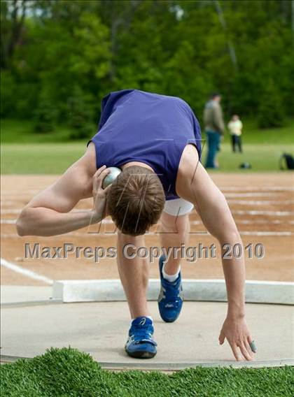 Thumbnail 2 in True Team Section 6AAA (Boys and Girls Shot Put) photogallery.