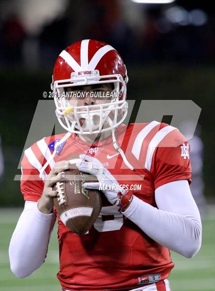 Thumbnail 1 in Mater Dei vs. Rancho Cucamonga (CIF SS Semifinal Playoff) photogallery.
