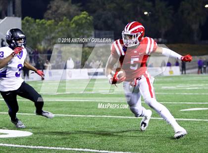Thumbnail 1 in Mater Dei vs. Rancho Cucamonga (CIF SS Semifinal Playoff) photogallery.
