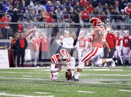 Thumbnail 2 in Mater Dei vs. Rancho Cucamonga (CIF SS Semifinal Playoff) photogallery.