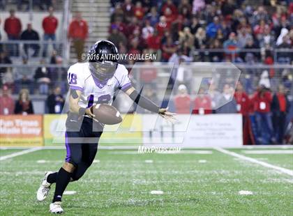 Thumbnail 2 in Mater Dei vs. Rancho Cucamonga (CIF SS Semifinal Playoff) photogallery.