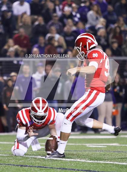 Thumbnail 1 in Mater Dei vs. Rancho Cucamonga (CIF SS Semifinal Playoff) photogallery.