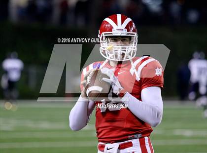 Thumbnail 3 in Mater Dei vs. Rancho Cucamonga (CIF SS Semifinal Playoff) photogallery.
