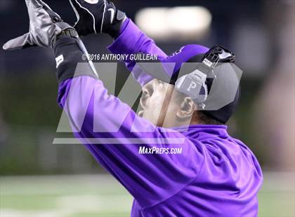 Thumbnail 2 in Mater Dei vs. Rancho Cucamonga (CIF SS Semifinal Playoff) photogallery.