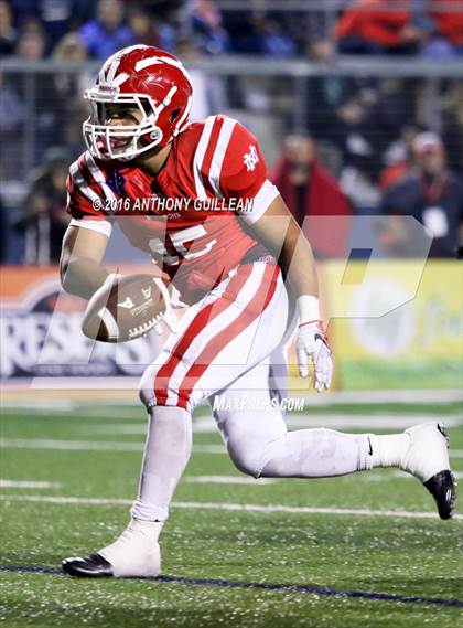 Thumbnail 2 in Mater Dei vs. Rancho Cucamonga (CIF SS Semifinal Playoff) photogallery.