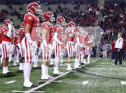 Thumbnail 2 in Mater Dei vs. Rancho Cucamonga (CIF SS Semifinal Playoff) photogallery.